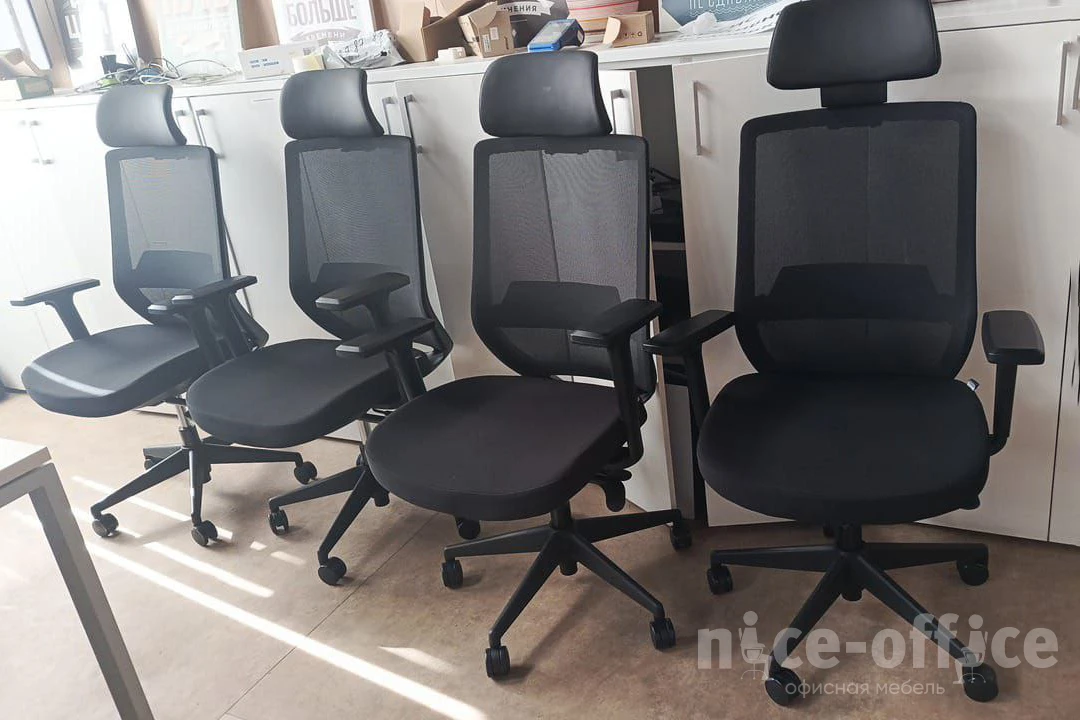 Кресло Norden Mono black Сетка/ Ткань, Черный фото в интерьере 2