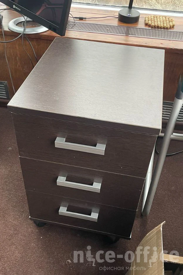 Мебель для персонала Стиль фото в интерьере 3